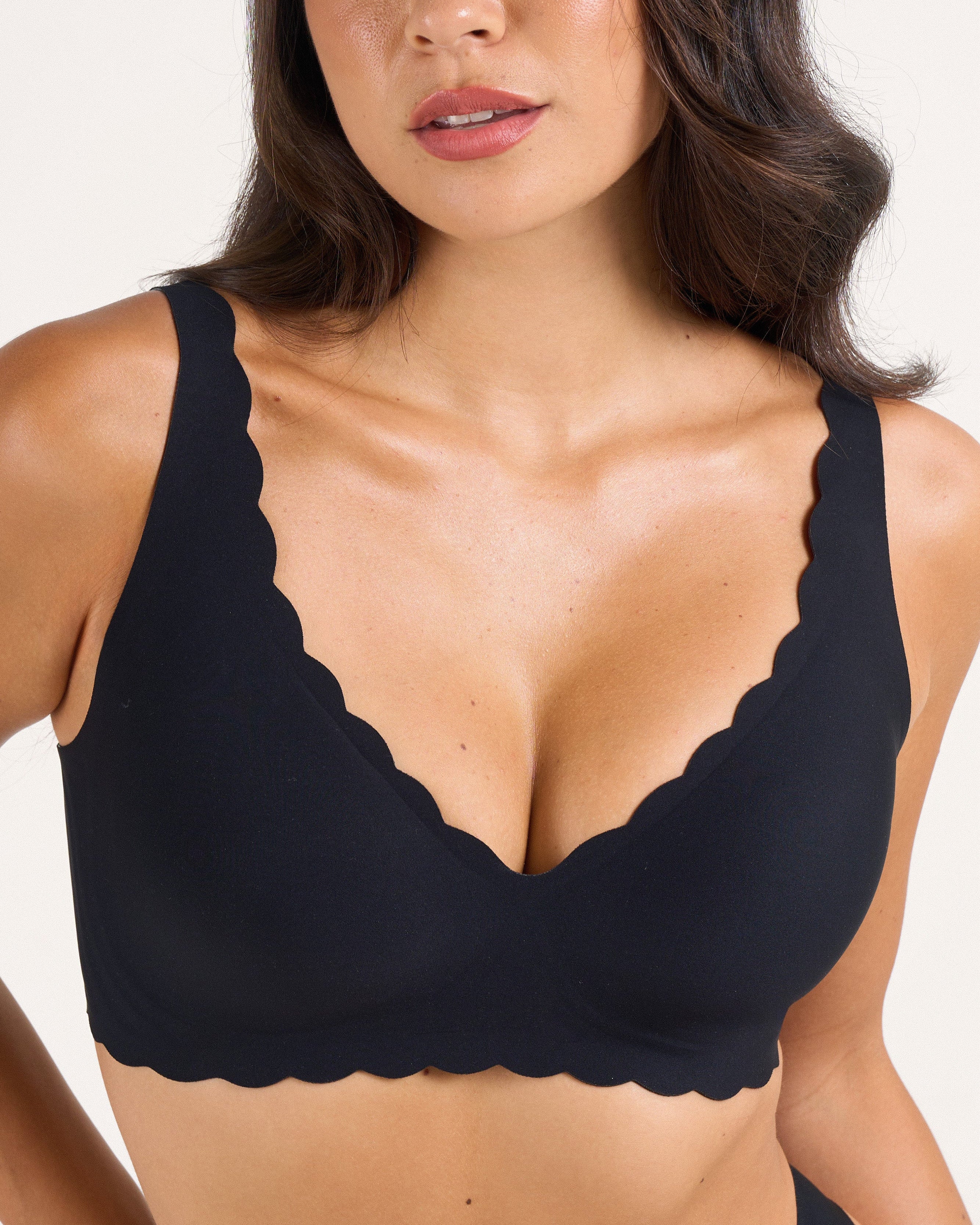 3-Pack Scalloped Deep V Push-Up Seamless Wireless Jelly Bra